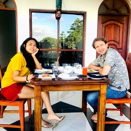 Ceylon Breeze Hotel Kandy Bagian luar foto