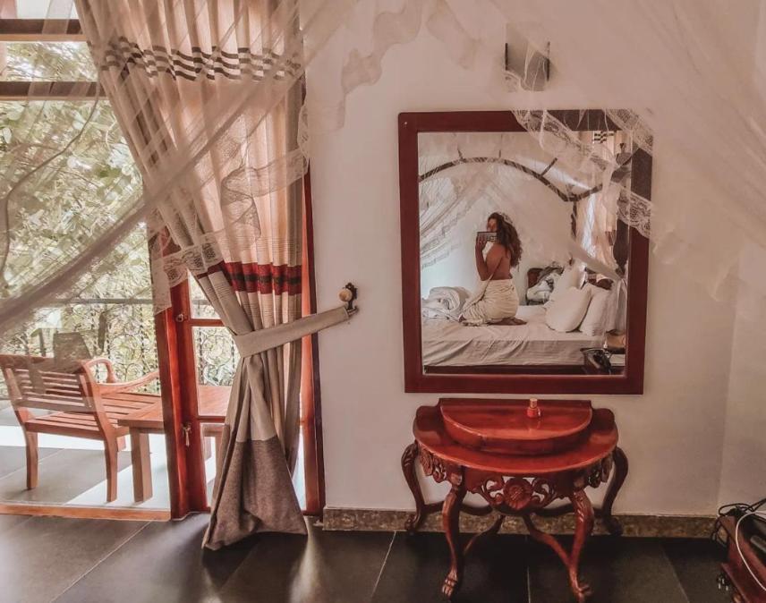 Ceylon Breeze Hotel Kandy Bagian luar foto