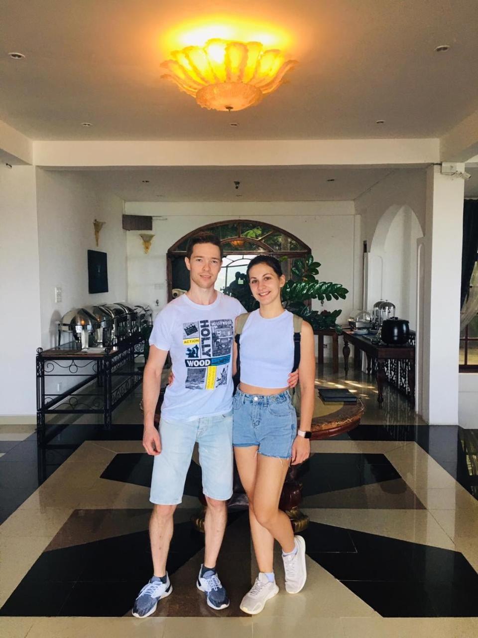 Ceylon Breeze Hotel Kandy Bagian luar foto